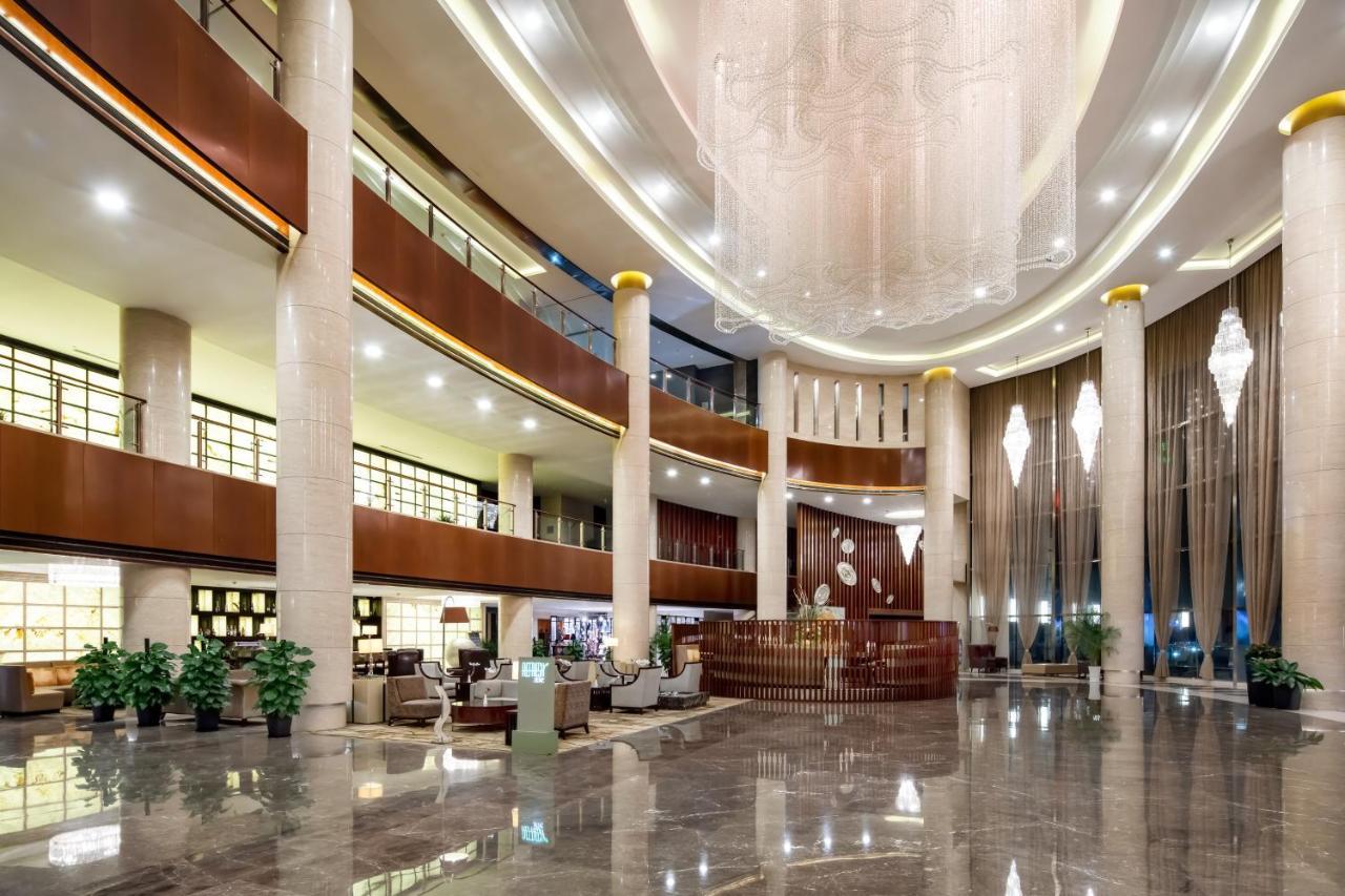 Holiday Inn Yinchuan International Trade Centre, An Ihg Hotel Exterior photo