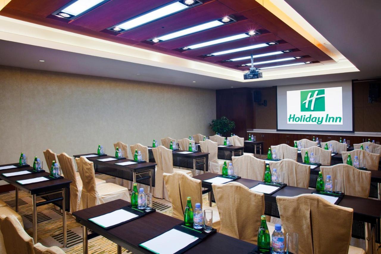 Holiday Inn Yinchuan International Trade Centre, An Ihg Hotel Exterior photo