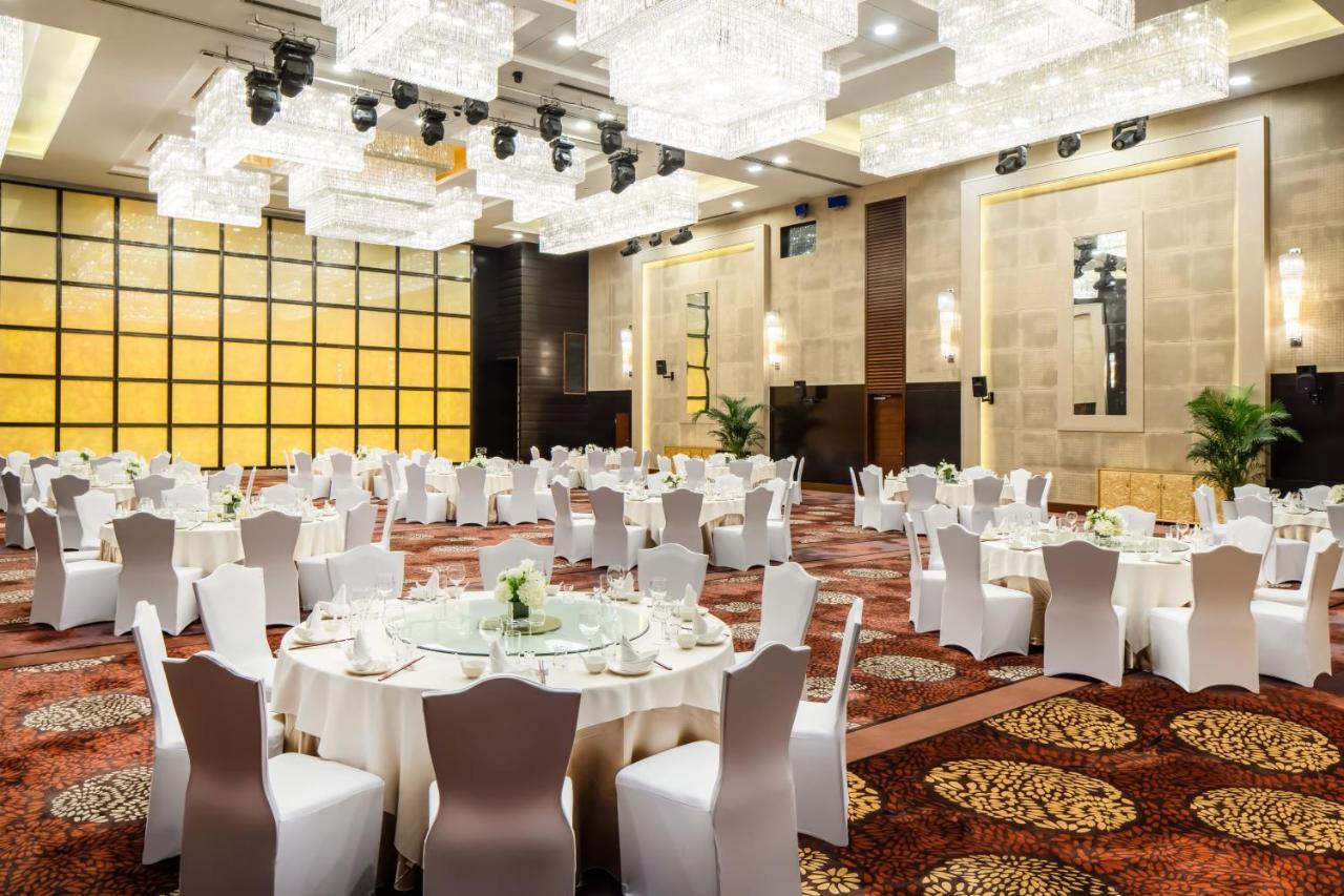 Holiday Inn Yinchuan International Trade Centre, An Ihg Hotel Exterior photo